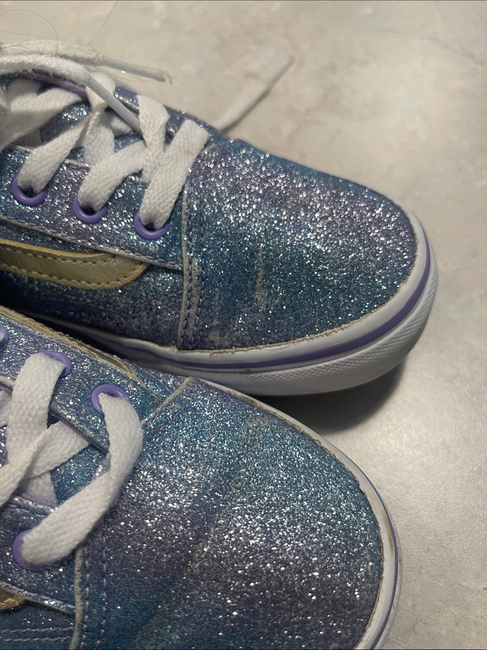 VANS - Picture 5 of 7